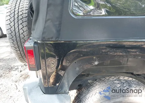 2012 Jeep Wrangler Unlimited Sahara из США, поврежденный, VIN 1C4HJWEG2CL117560